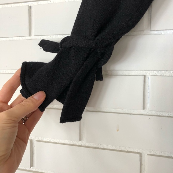 Tie sleeve sweater - Picture 2 of 3